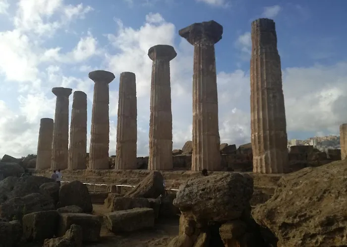 Locazione Turistica Domus Re Couette-café Agrigente