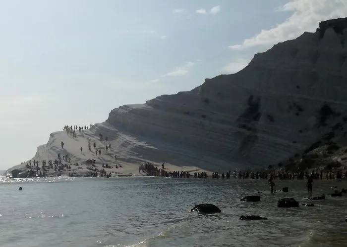 Locazione Turistica Domus Re 4*